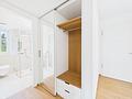 Harlaching von seiner schönsten Seite – stilvolle 3-Zimmer-Wohnung mit Sonnenterrasse und Balkon - Garderobe  / Duschbad