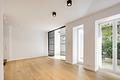 Idyllische Ruheoase in bester Citylage: Stylisches Townhouse mit Rooftop-Terrasse - Essbereich und offene Küche