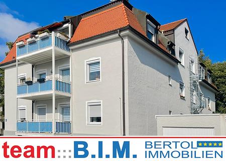 Erstbezug nach Komplettsanierung | Top-Ausstattung | Süd-Balkon | Altbau mit sehr viel Charme - Titel