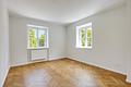 Altbau-Charme am idyllischen Schlosskanal: Lichterfüllte, perfekt geschnittene 3-Zimmer-Wohnung - Stilvoll wohnen mit Charme