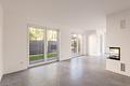 Moderne Haushälfte mit 6 Zimmern und stylischem Flair - Eleganter Panoramakamin