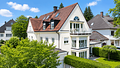 Haus-in-Haus-Charakter: 90 m² Wohnung mit 300 m² Privatgarten in Alt-Solln - Blick auf das Haus