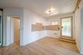 Wohnen mit Charakter: Maisonette-Wohnung in ausgebauter Scheune am Waldrand mit Sonnenterrasse - Küche