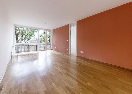 Renovierungsbedürftige 2-Zimmer-Wohnung mit viel Potenzial - Wohnbereich